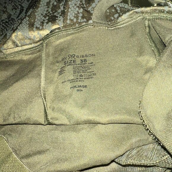 New Ruby Ribbon Simply Smooth Pocket Cami in Foliage Snake Size 46 - Picture 3 of 6
